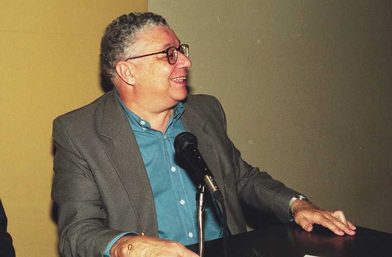 Prof. Fernando Ferreira