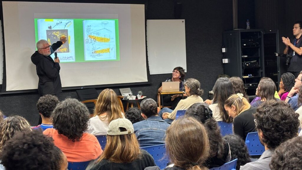 A palestra “O ‘transcinema’ de Walter Carvalho” lotou a sala. Crédito: Enzo Krieger