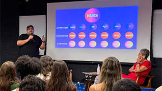 Curador do Rio2C em palestra sobre tecnologias disruptivas no marketing. Crédito: LabCOM Criação e Produção