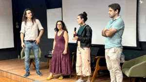 Professores da graduação fizeram a abertura do 2º Encontro de Montagem Cinematográfica. Crédito: Alessandra Cruz.