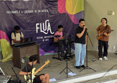 Banda de alunos se apresenta no Anfiteatro Junito Brandão. Foto: Alicia Souza