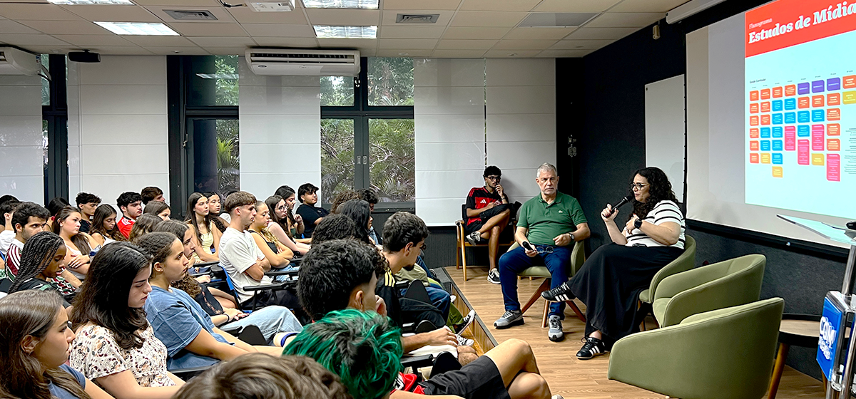 Professor Mauro Silveira e professora Luciana Pereira, coordenadores adjuntos da graduação.