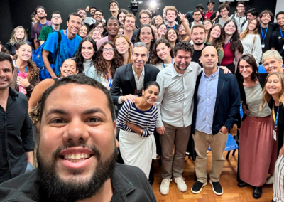 Turma do Seminário Globo/DCOM com o jornalista César Tralli e equipe Globo. Foto: Acervo pessoal.